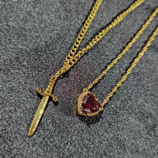 Collares Corazón y Espada
